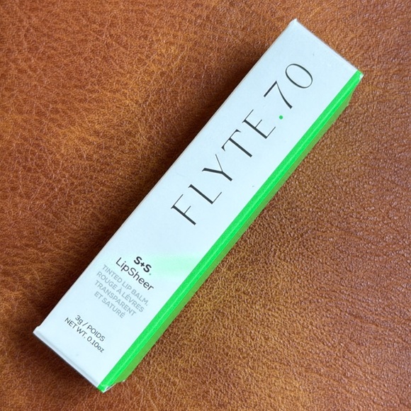 Flyte.70 S+S LipSheer in shade Alone - Picture 5 of 6